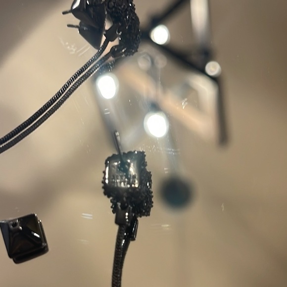 Gorgeous drop tear Alexis Bittar earrings gently worn - Picture 5 of 5